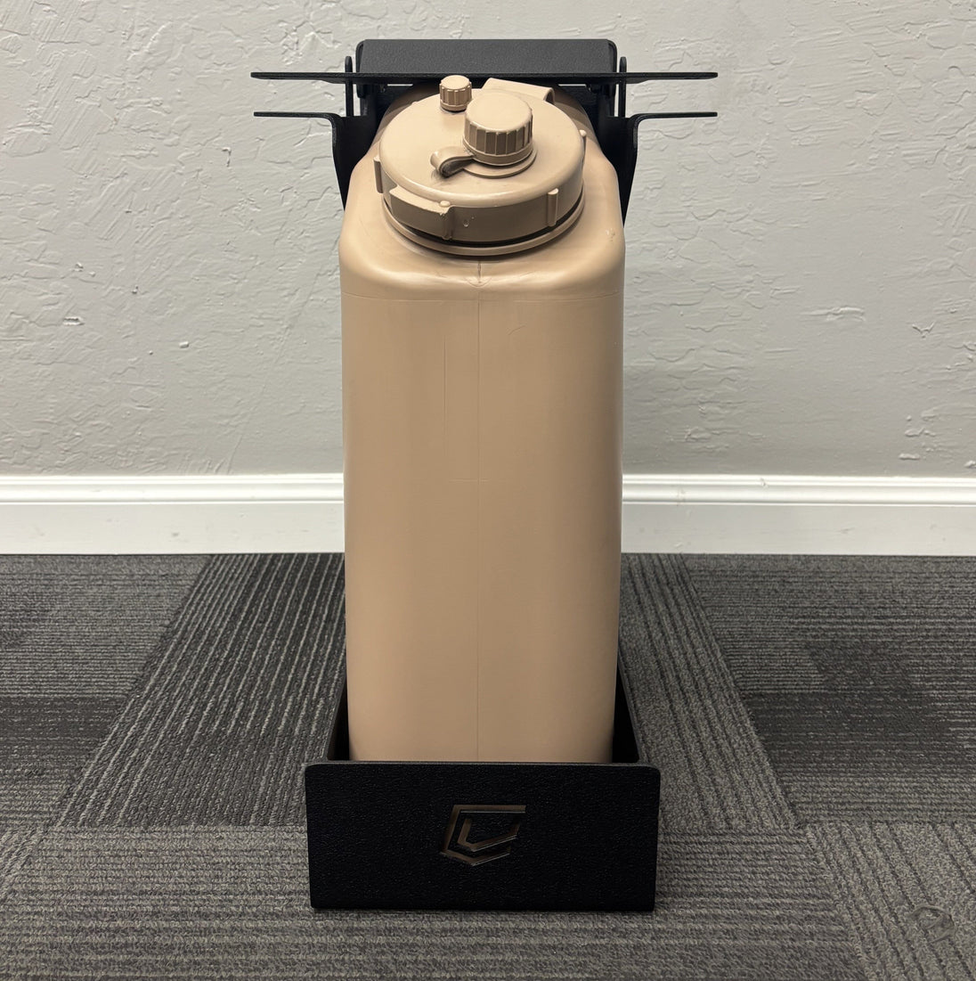SINGLE FUEL/WATER CAN MOUNT - FITS SWING OUT BUMPERS Chassis Unlimited Inc. 