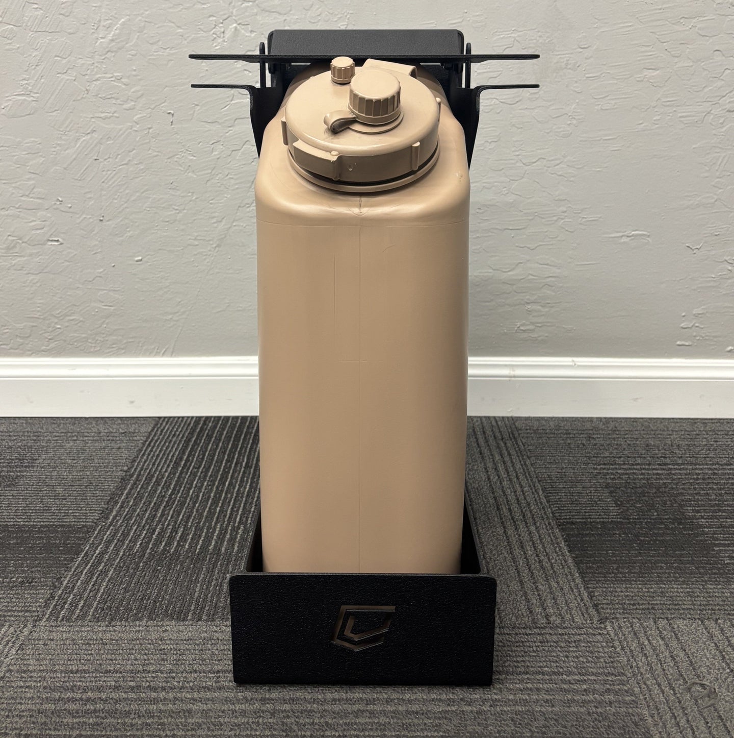 SINGLE FUEL/WATER CAN MOUNT - FITS SWING OUT BUMPERS Chassis Unlimited Inc. 