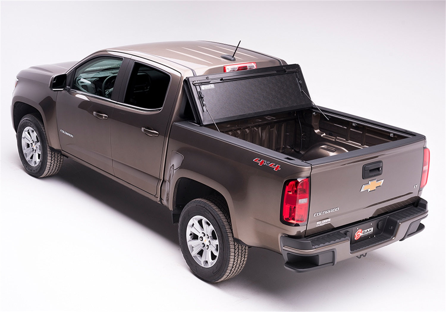 BAK 226106 - 04-13 Chevy Colorado/GMC Canyon 5ft Bed Flip G2