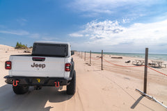 BAK 448701 - 2020 Jeep Gladiator 5ft Bed Flip MX4